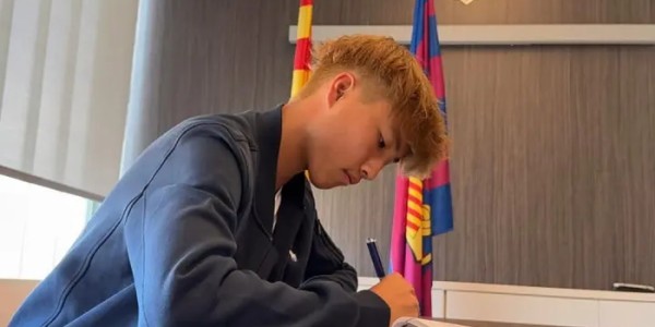 kaiyun-中国第一人签约拉玛西亚：当民间青训撕开体制裂缝，旧秩序沉默了|李昊炎|巴塞罗那|比赛|巴萨|联赛_新浪体育_新浪新闻